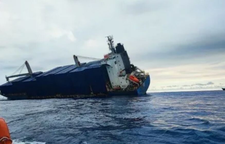 Повреждённый украинскими БпЛА сухогруз, 05.06.2026 (https://crimea-news.com/society/2026/06/05/1974008.html)