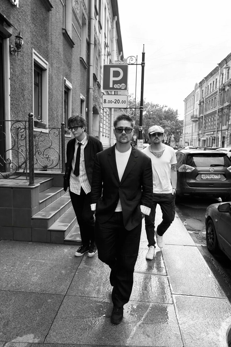 The Hatters📷
