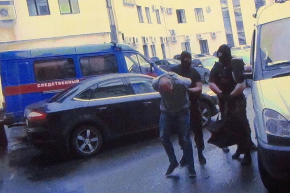 Лучшие следователи и оперативники занимались раскрытием дела, и уже спустя две недели задержали подозреваемых. Фото: Предоставлено пресс-службой Следственного комитета.