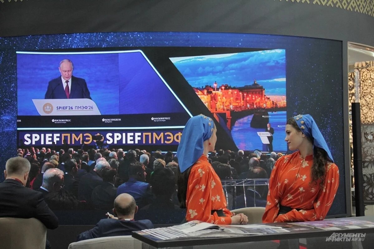    Путин назвал политизацию доллара стратегической ошибкой США