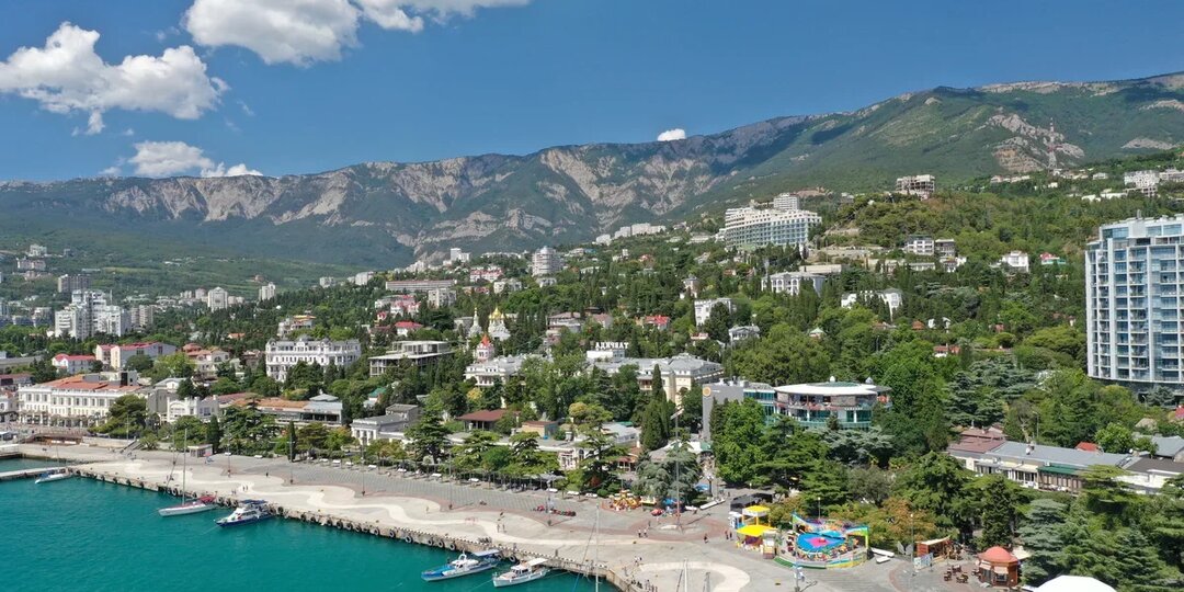 Туристов обеспечат бензином для выезда из Крыма
