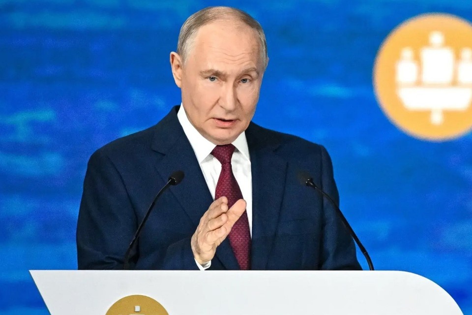    Также спикер отметил высокую оценку президентом делового климата Петербурга. Фото: https://max.ru/a_belsky