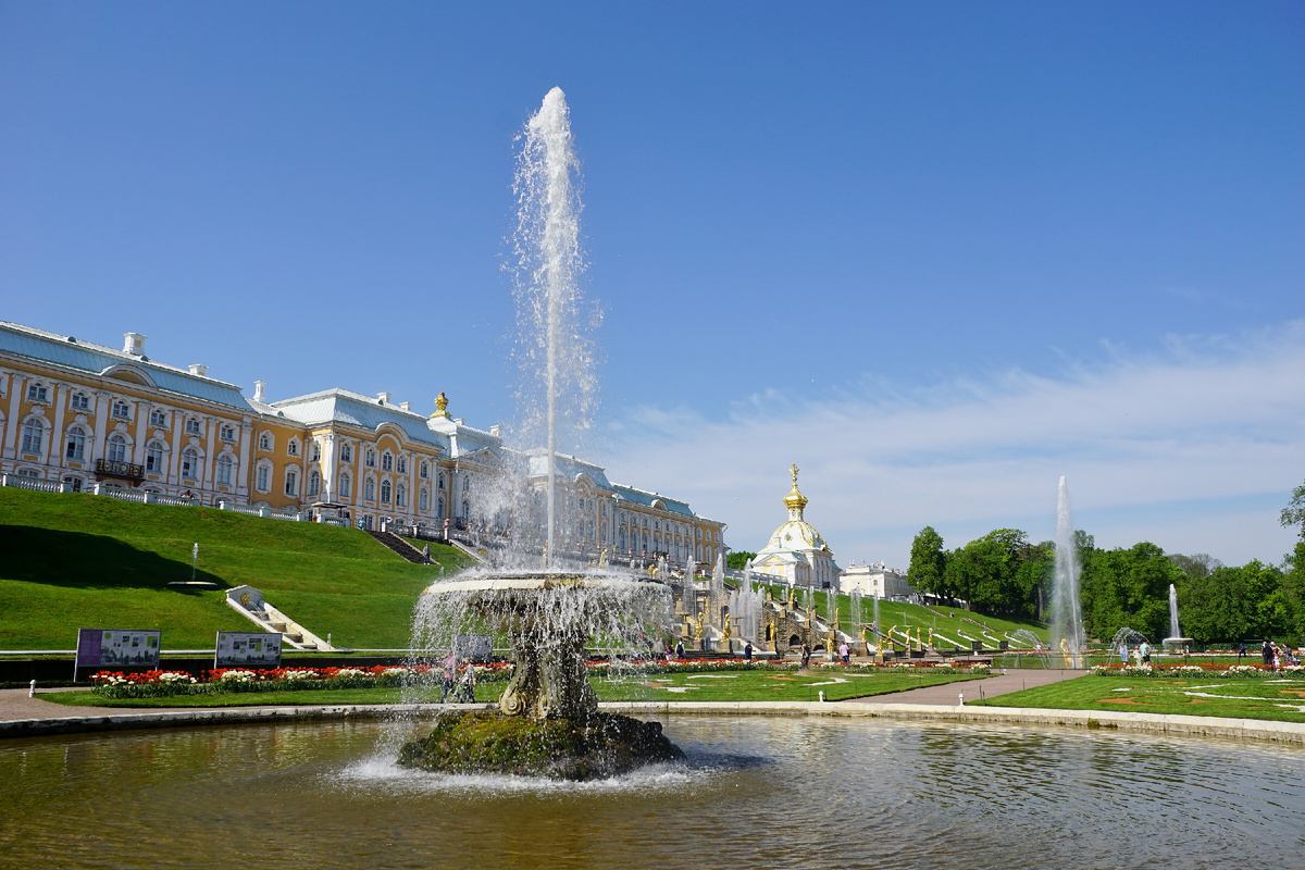 Петергоф. Нижний парк. Фото автора.