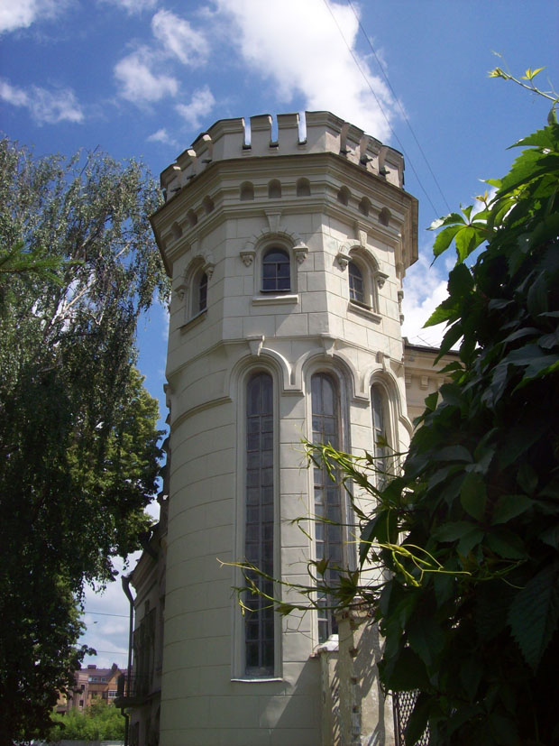 башня особняка
