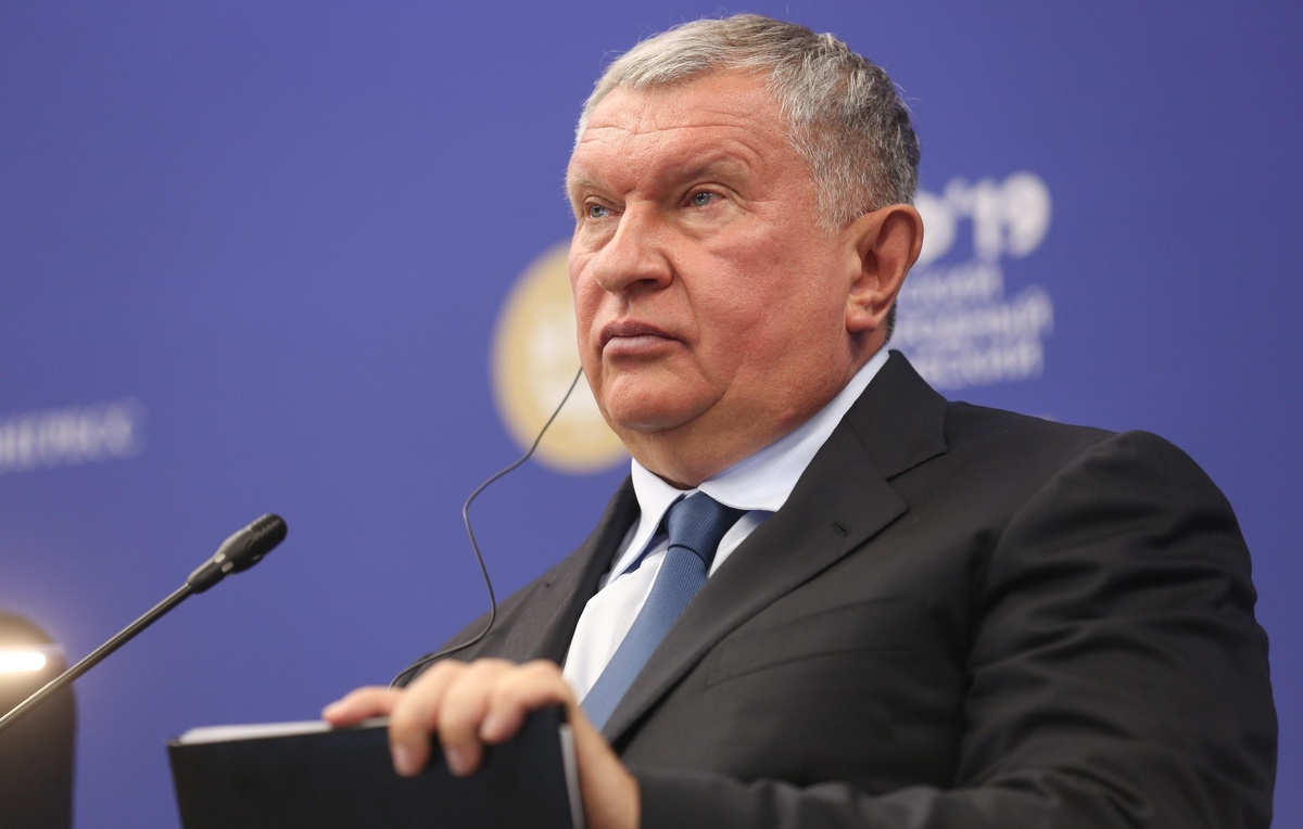    Ответственный секретарь президентской комиссии по вопросам стратегии развития ТЭК, глава "Роснефти" Игорь Сечин  Евгений Лучинский/Фонд Росконгресс