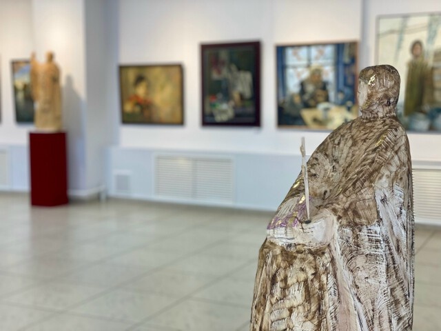 В Твери открылась выставка художников Петровской академии наук и искусств