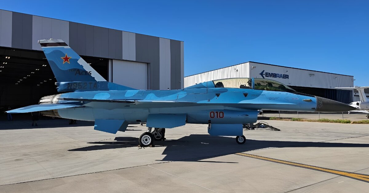    F-16 в расцветке Су-34