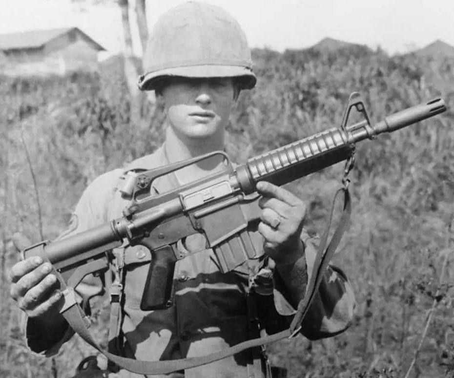 Карабин ХМ177Е1.