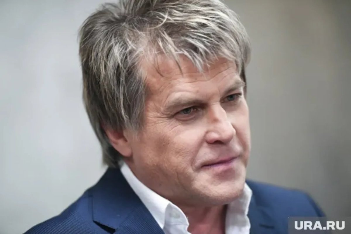     Директор Алексея Глызина опроверг слухи о болезни певца
