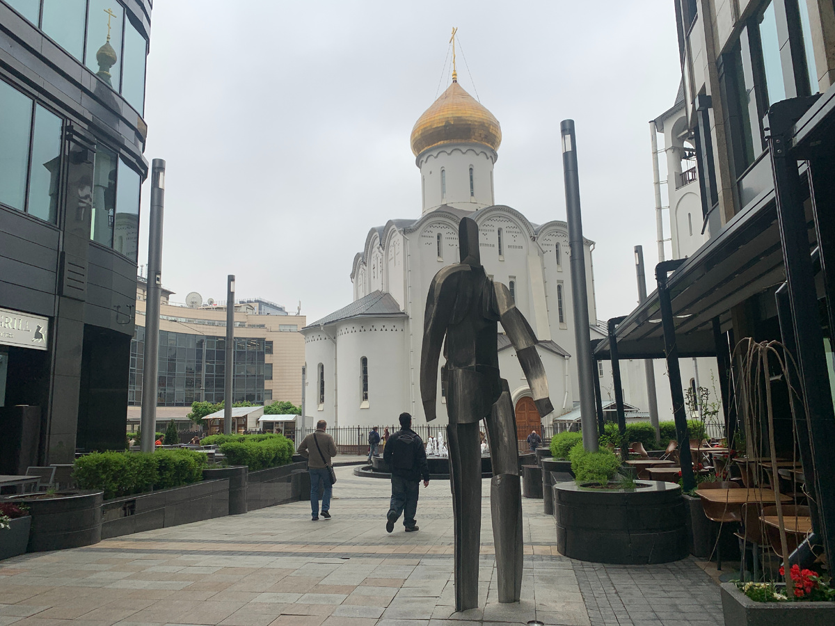 БЦ Белые сады и храм