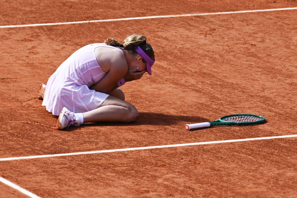     Мирра Андреева выиграла Roland Garros. Это первый «Большой шлем» в карьере россиянки