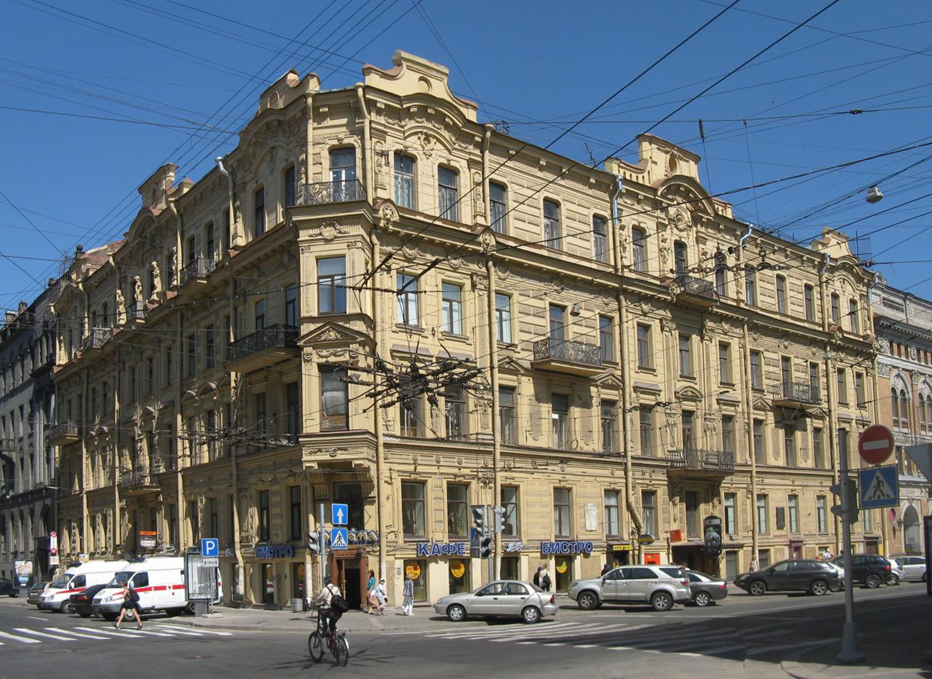 Кафе «Бистро» — это вам не «Вена». СПб, Малая Морская, 13/8
