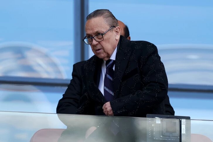 Салливан покинул пост председателя правления «Вест Хэма» на фоне обвинений.
