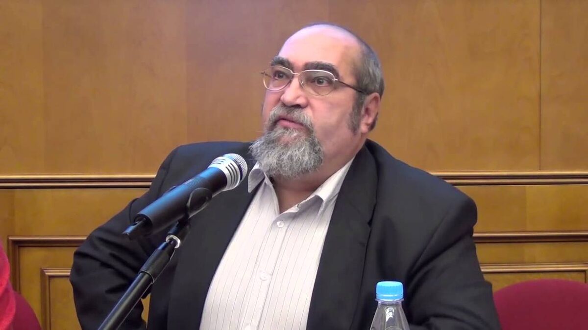 Константин Морозов