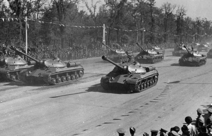 Начиналось всё в 1945. /Фото: YouTube.com.