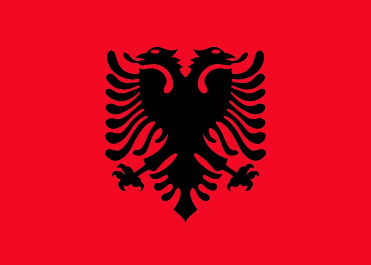 https://ru.wikipedia.org/wiki/Албания#/media/Файл:Flag_of_Albania.svg