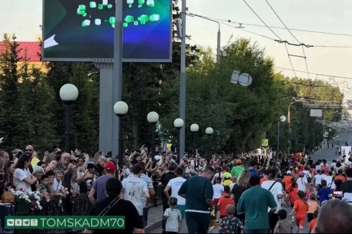    Почти 750 участвовали в ночном забеге «Томские огни» 6 июня
