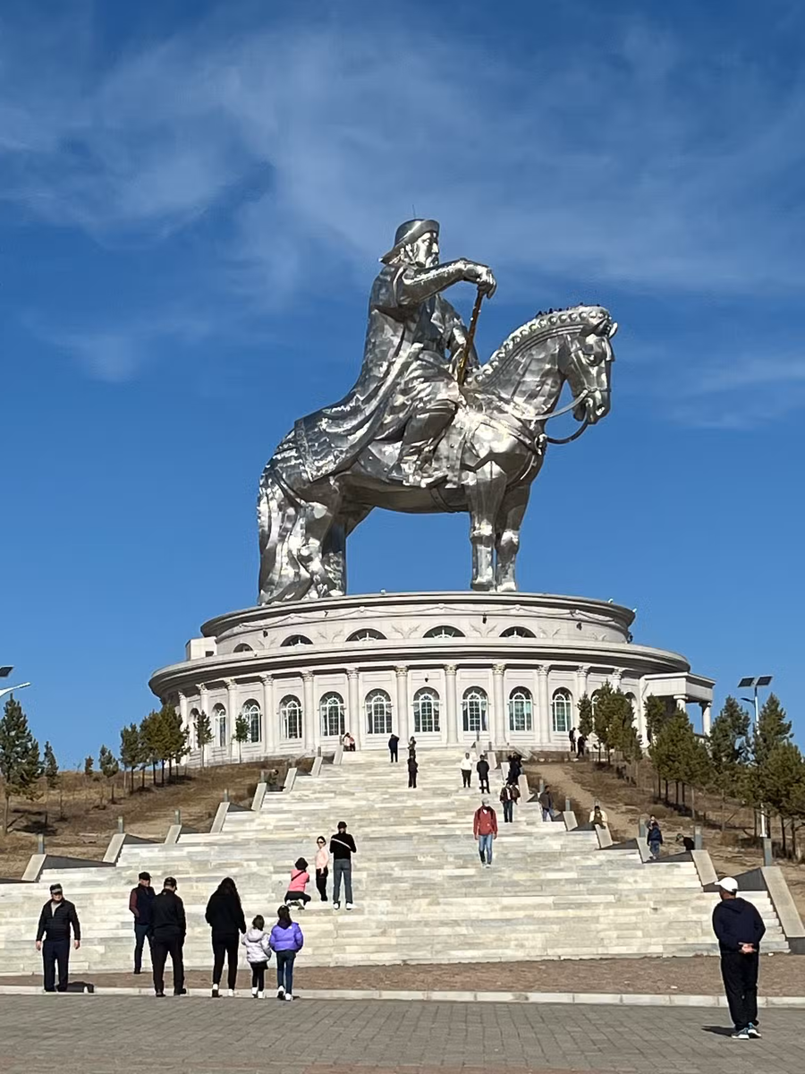 Конная статуя Чингисхана