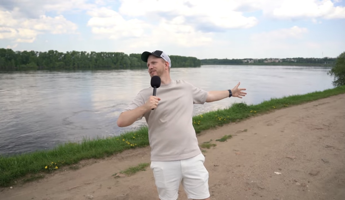 Я в контрастном городе на Волге - в Угличе!