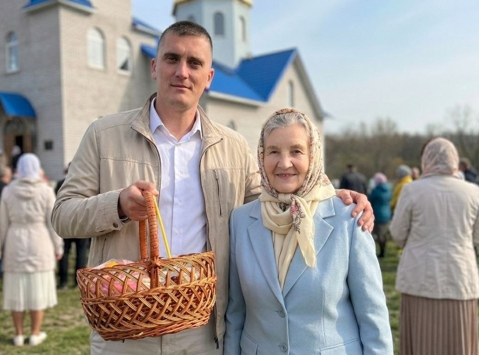 С сыном на Пасху. Фото автора