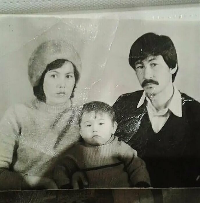 Азамат Мусагалиев родился в многодетной семье.