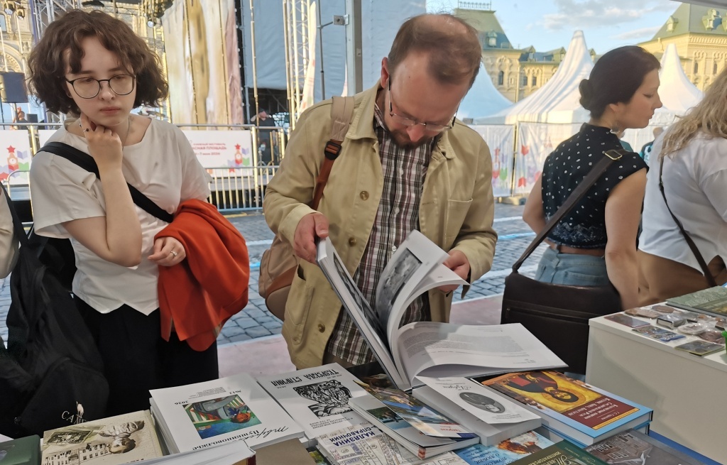 На книжном фестивале «Красная площадь» - тверские авторы