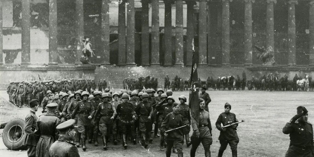 Самый забытый парад Победы. Проход войск по Берлину 4 мая 1945