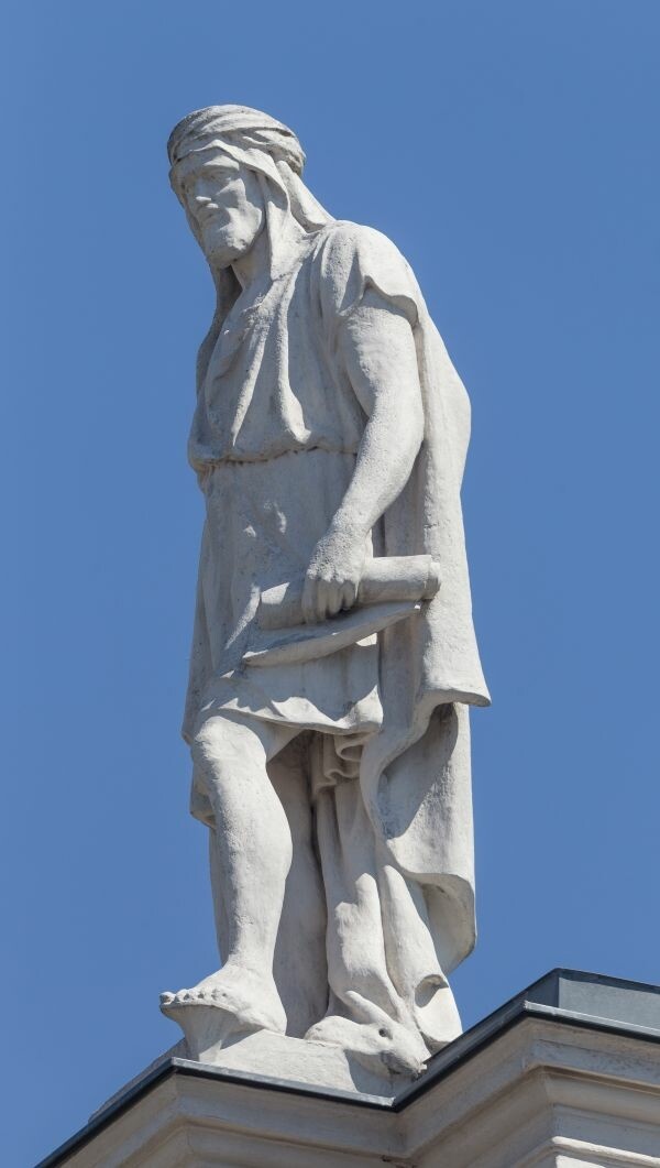 
Абу-л-Хасан Али ибн ал-Хусейн ал-Масуди
Источник: ru.wikipedia.org