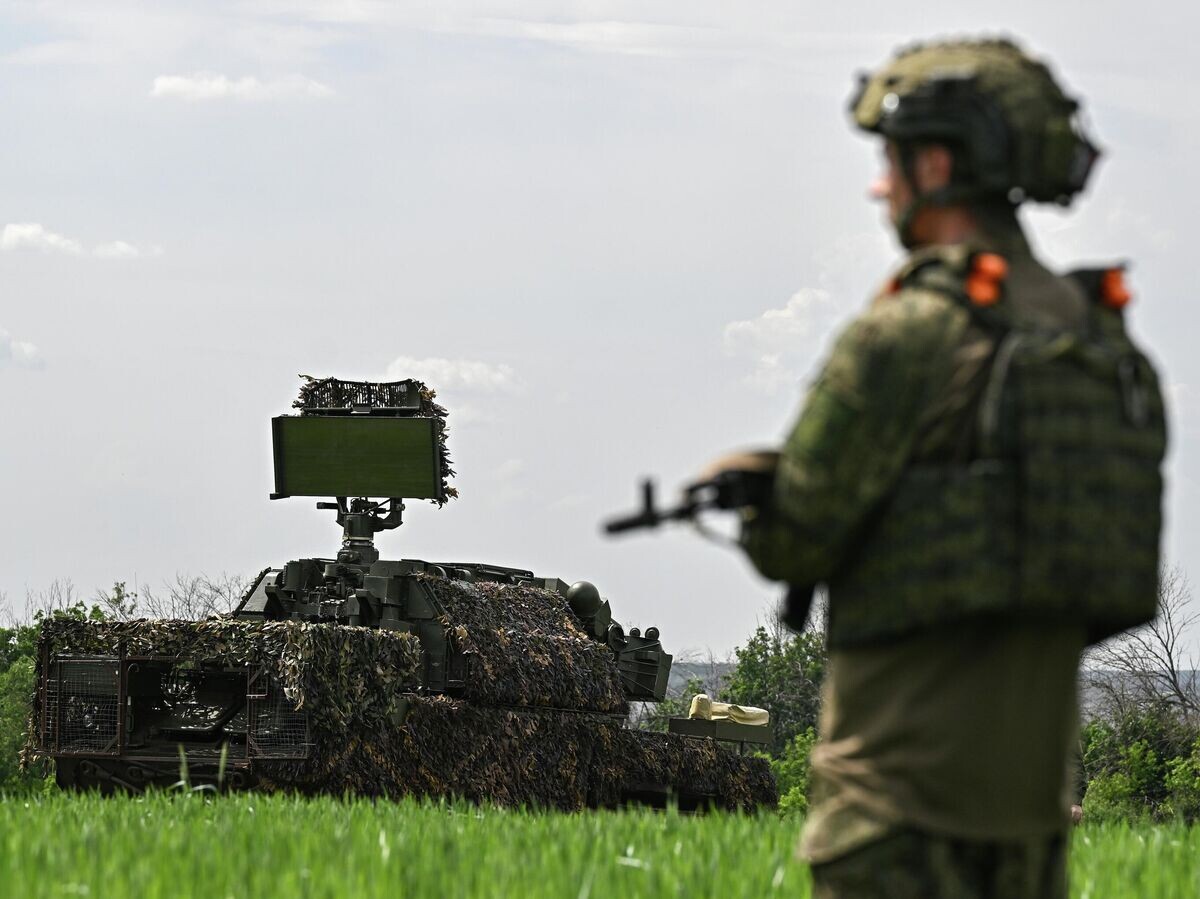    Боевое дежурство расчета ЗРК "Тор-М2" в зоне СВО | © РИА Новости / Сергей Бобылев