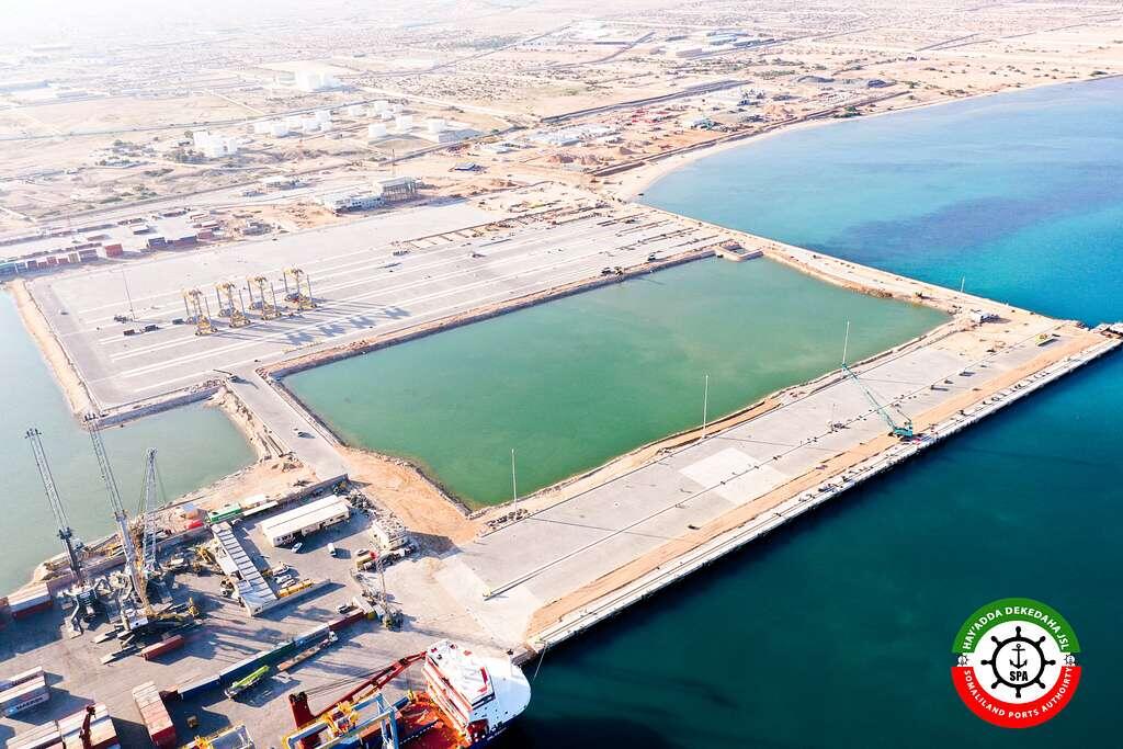 Сомалилендский порт Бербера (https://picryl.com/media/berbera-port-5715a3)