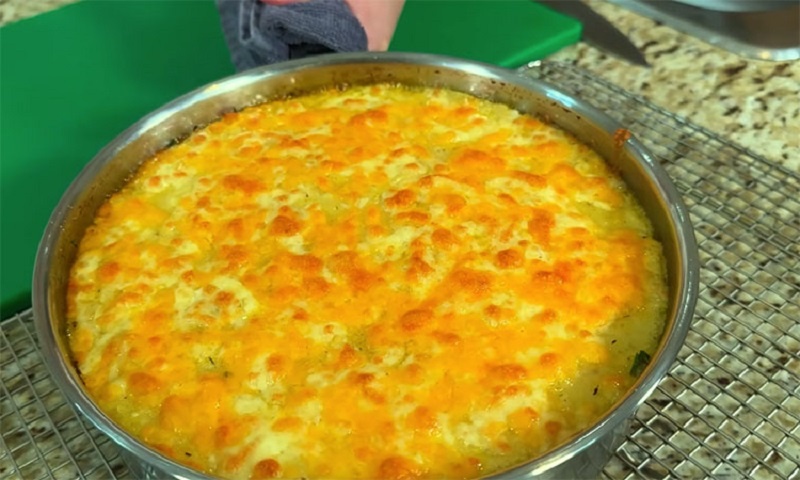 Полента вместо пюре: фарш под аппетитной кукурузной корочкой — готовим совершенно новую запеканку