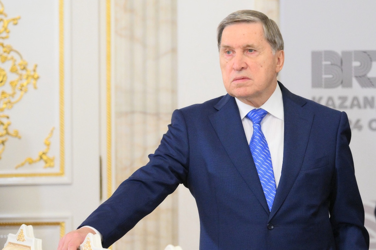    Ушаков: Россия сохраняет и открытые, и закрытые контакты с Киевом