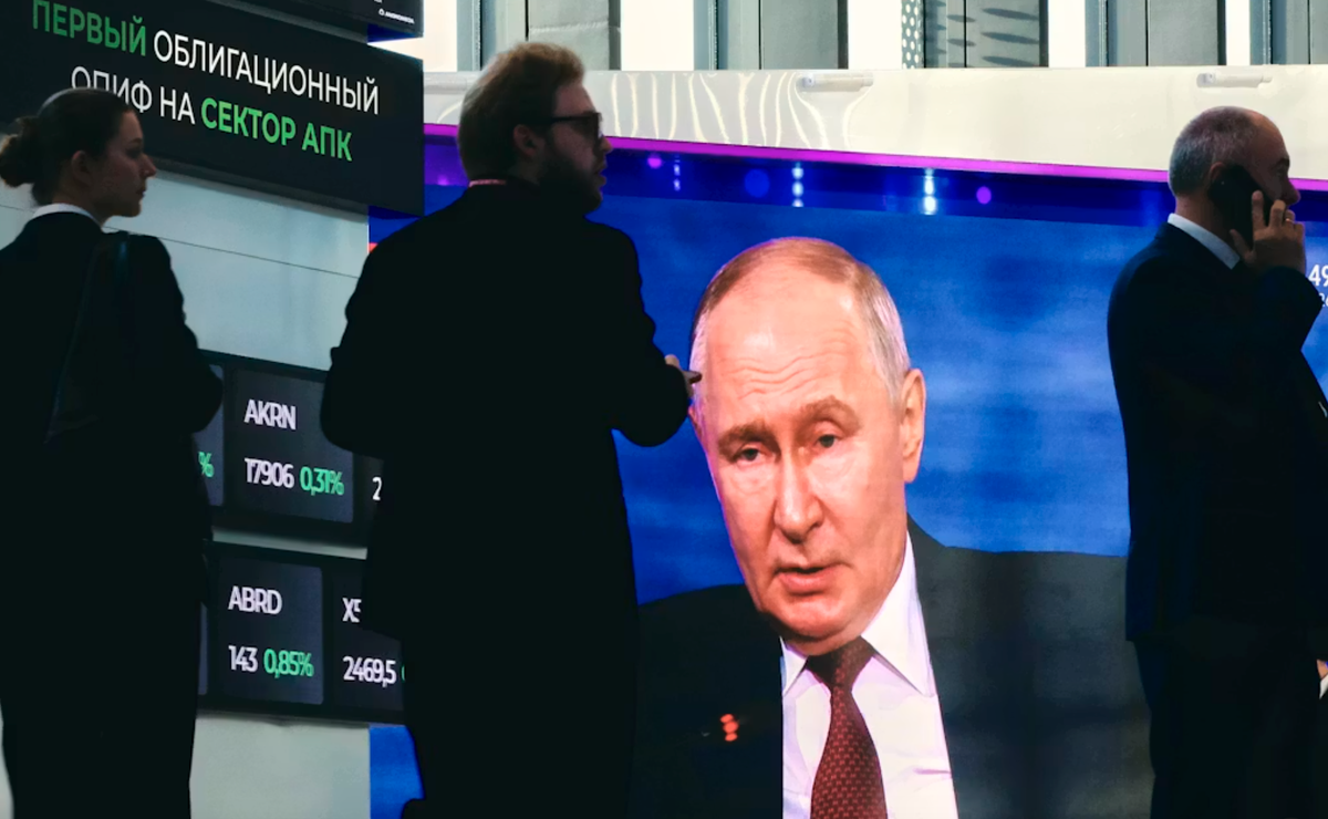 Путин на Петербургском форуме: Россия и Европа наблюдают друг за другом как за ориентирами для собственного упадка © Пётр Ковалёв/imago