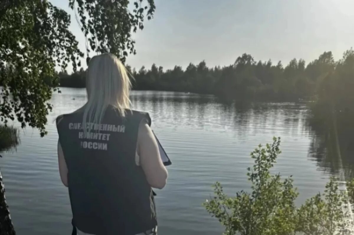    7 июня на озере Бархатово утонул подросток, плававший на сапборде