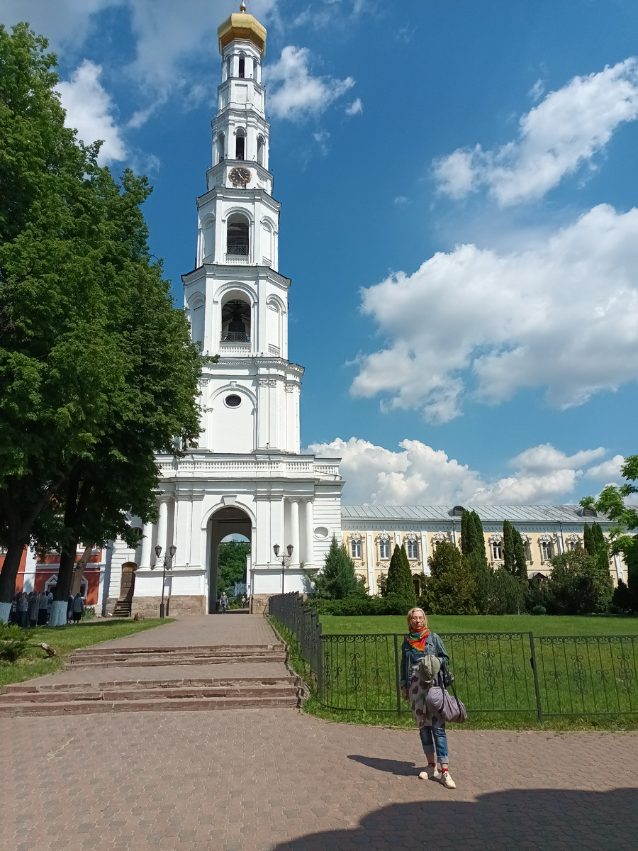 У Храма  Свято- Никольский Угрешского монастыря