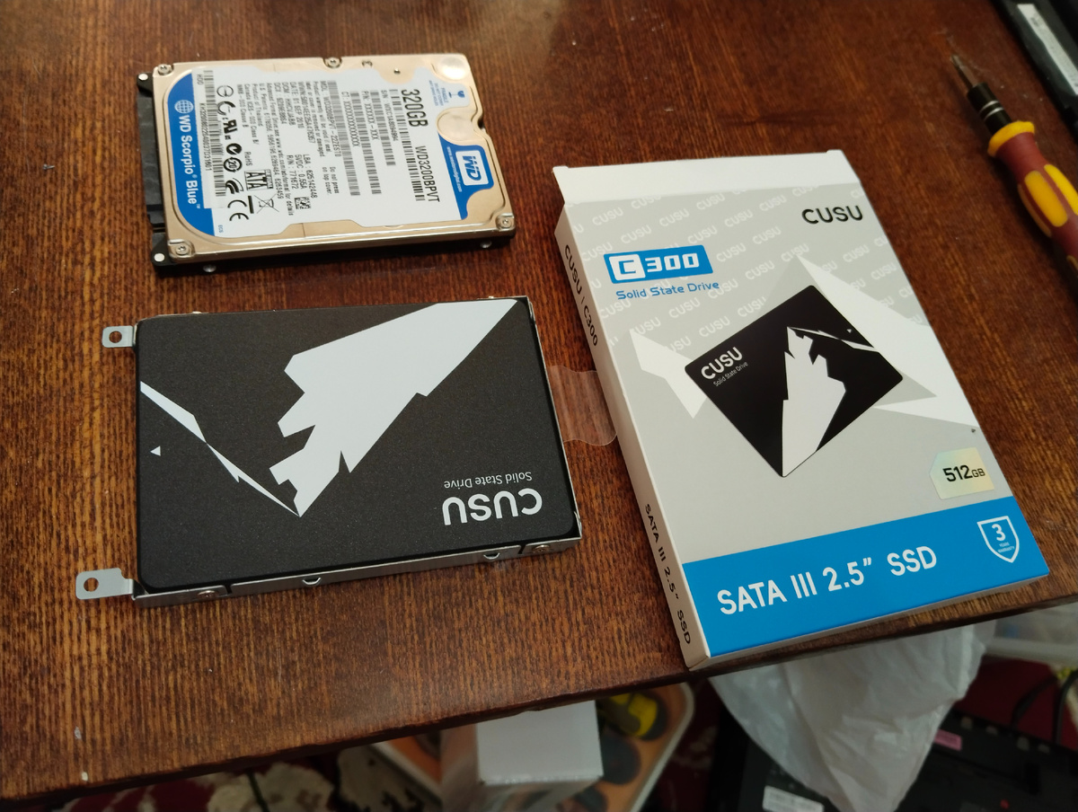 SSD CUSU на 512 Гб Закупил несколько штук про запас, пригодился.