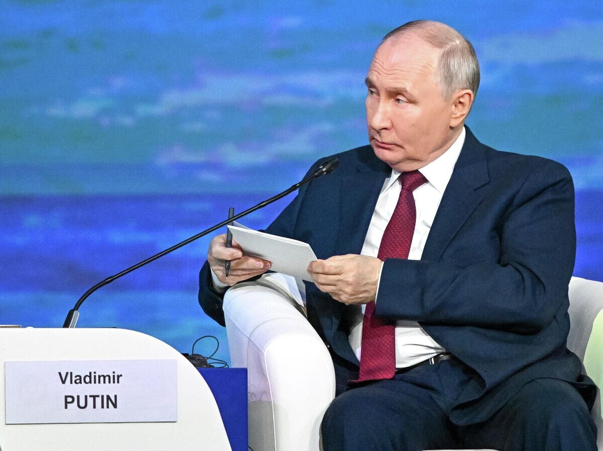    "Работайте, братья". Путин обратился к бойцам на СВО в ответ на вопрос о письме Зеленского | © Пул