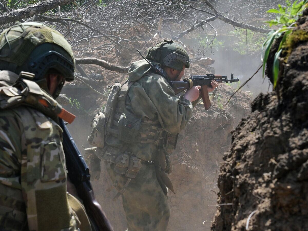    Военнослужащие штурмовых подразделений © РИА Новости . Евгений Биятов