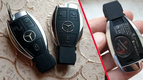 Если разрядился ключ-брелок, а дверь автомобиля закрыта, не беда!