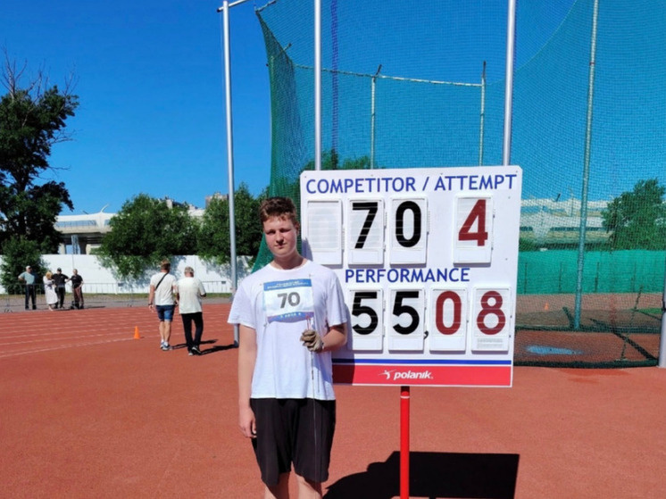     Спортсмен метнул молот на 55 метров 8 сантиметров. Фото: паблик Федерации легкой атлетики Ленобласти.