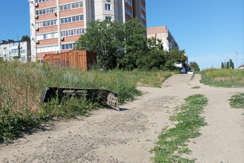    Улица Героя Советского Союза А.П. Маресьева (фото автора, съемка 8 июня 2026г.)