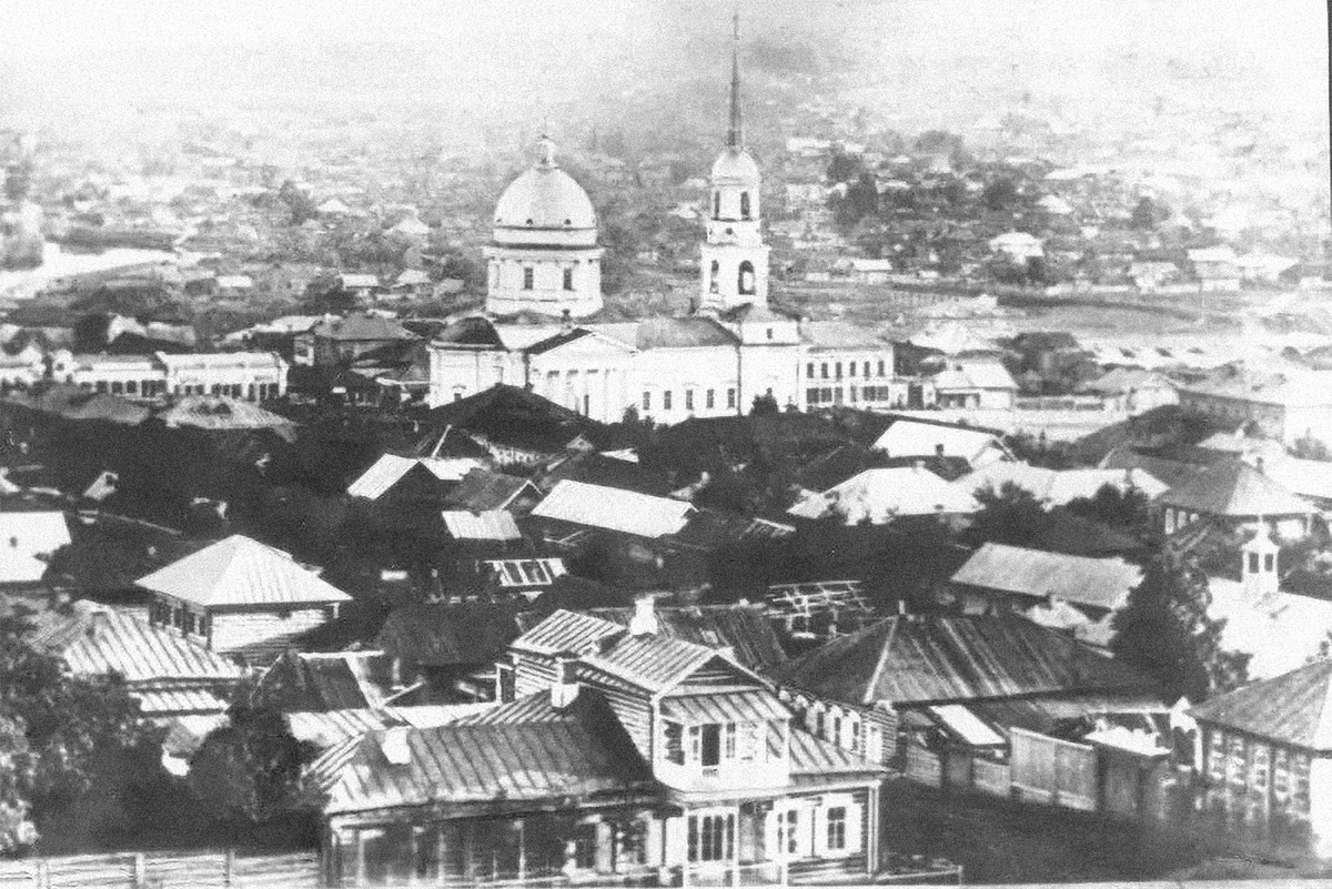 Центральная часть поселка Ижевский завод (1880-е). В центре — Александро-Невский собор