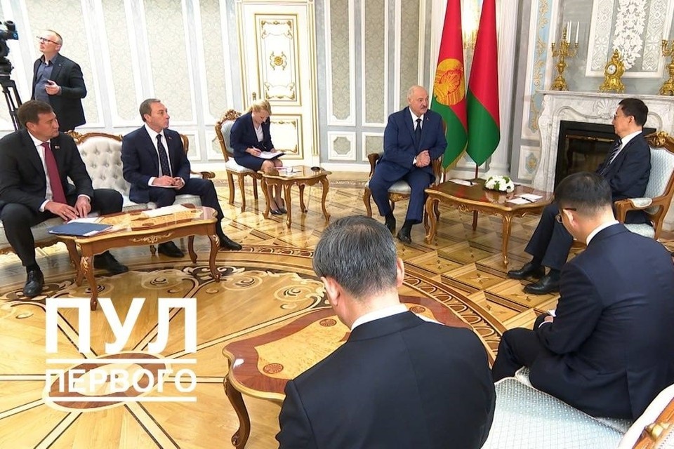   Лукашенко сказал про претензии Китая к Беларуси и переговоры. Фото: телеграм-канал «Пул Первого».