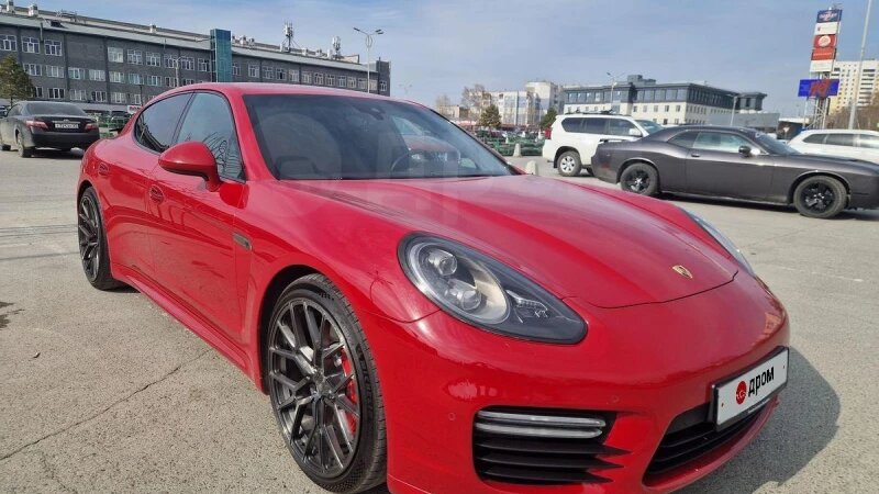     Гламурный Porsche Panamera продают в Барнауле за 4,1 млн рублей drom.ru