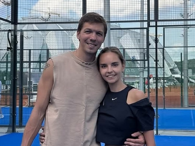     Дмитрий Соловьев и Дина Аверина: соцсети