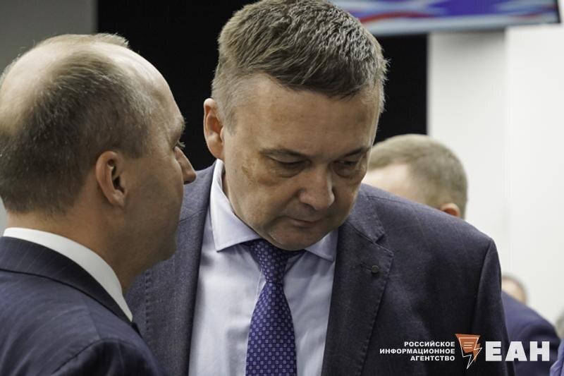    ЕАН. Депутат Михаил Клименко и вице-губернатор Василий Козлов