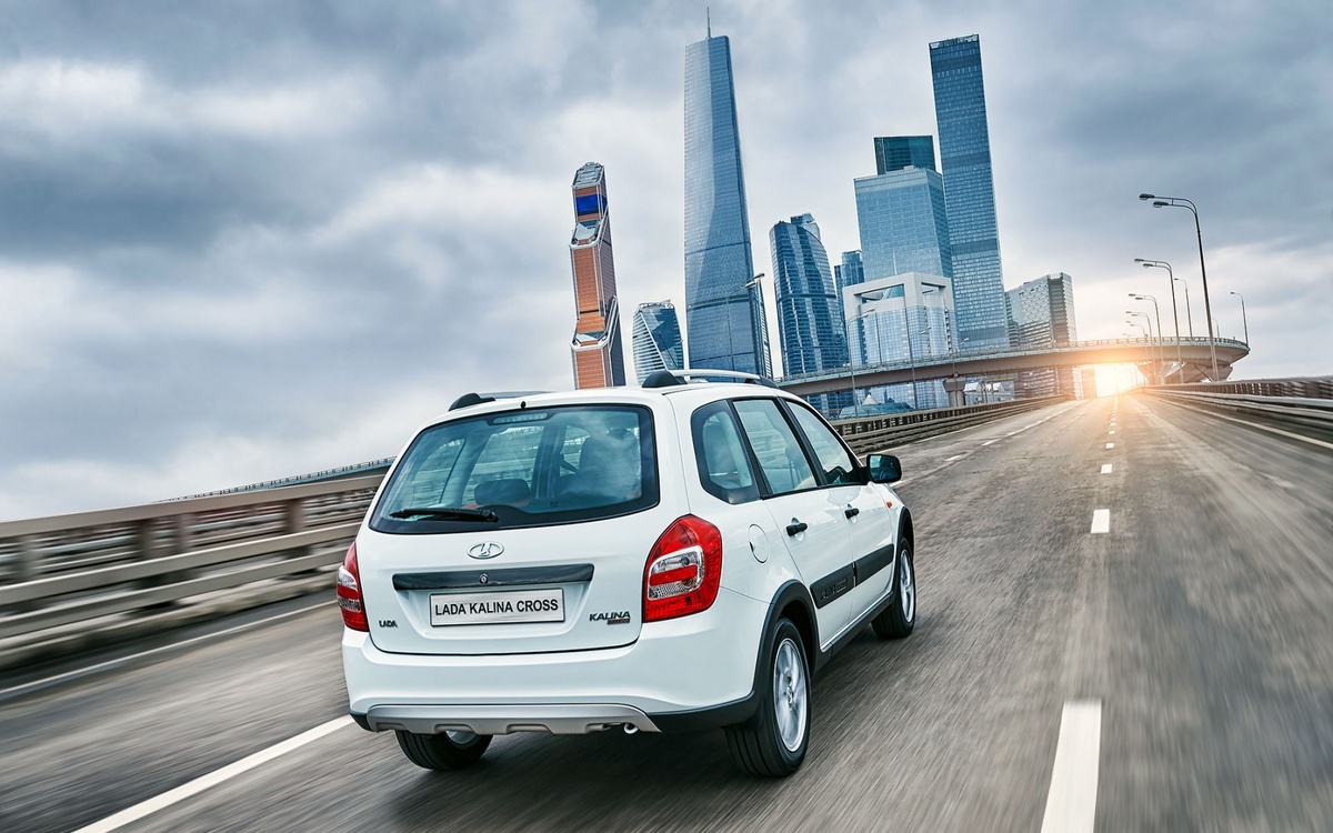 Lada Kalina Cross