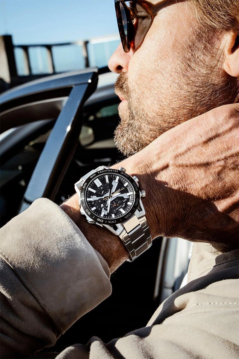 Премиальная модель Edifice EQB-2000DB-1A — стильная, технологичная. Закрепляет уверенный образ, дополняет статус