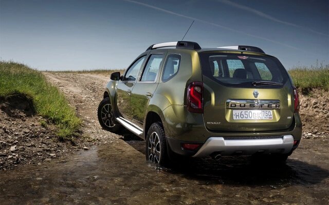 Renault Duster (Фото: autonews.ru)