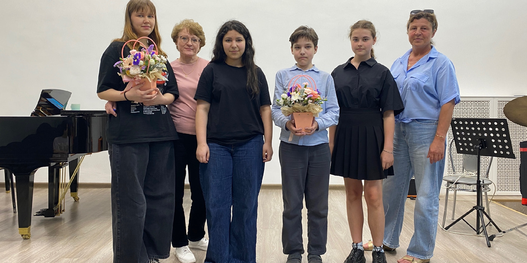 Выпускной экзамен по предмету «Сольфеджио» предпрофессиональная программа сдан успешно!